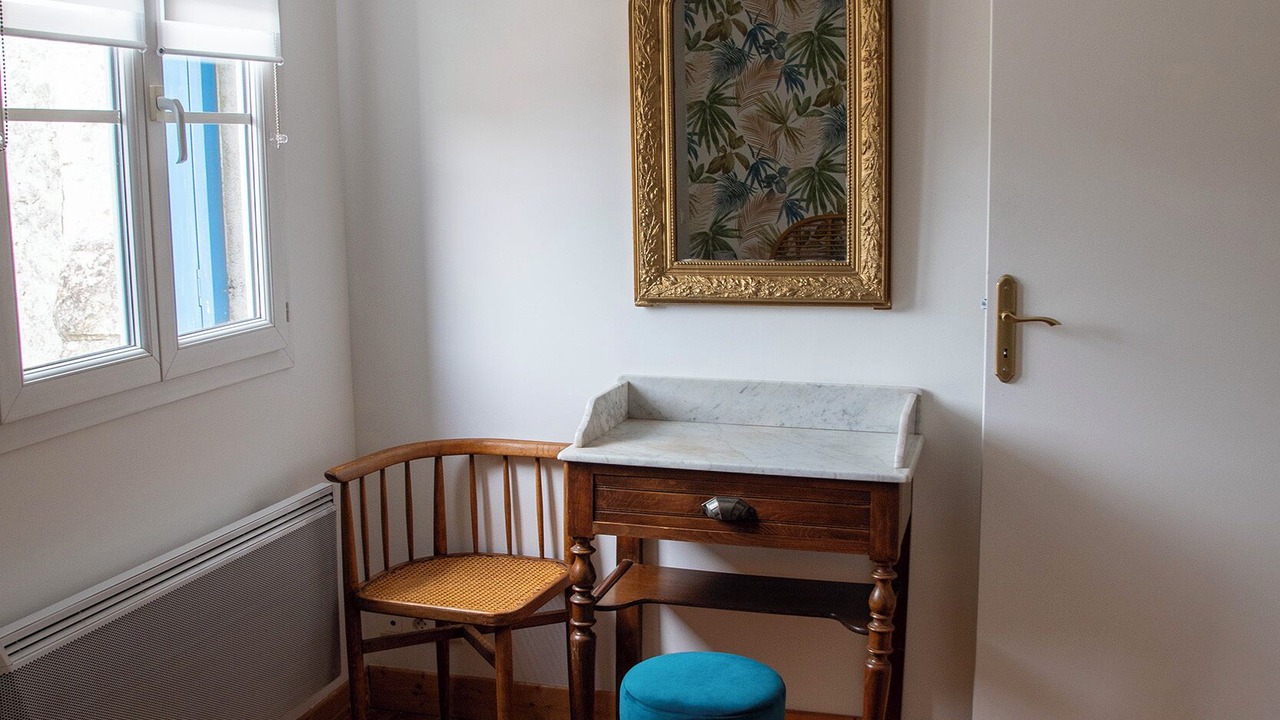 Photo of Others in Oeuilly