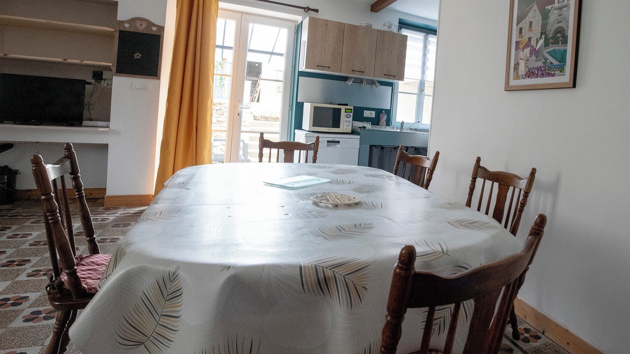 Photo of Others in Oeuilly