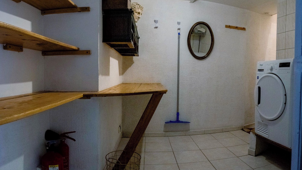 Photo of Others in Oeuilly