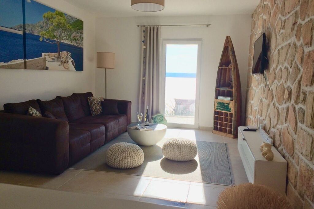Photo of Livingroom in Zavala