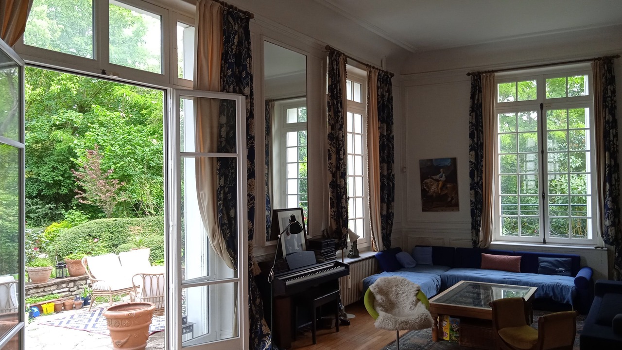 Photo of Livingroom in Saint-Cloud