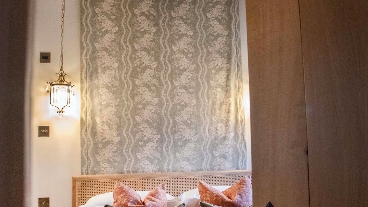 Photo of Others in Mayfield