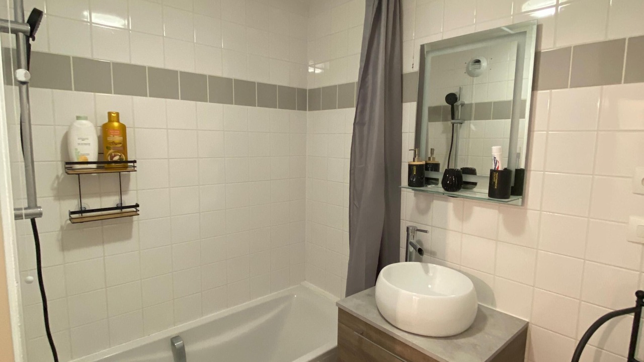 Photo of Bathroom in Roseraie - Orgemont