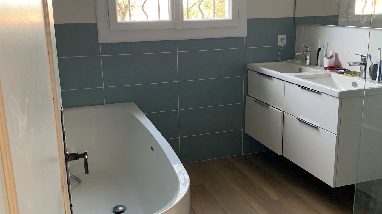 Photo of Bathroom in Castries