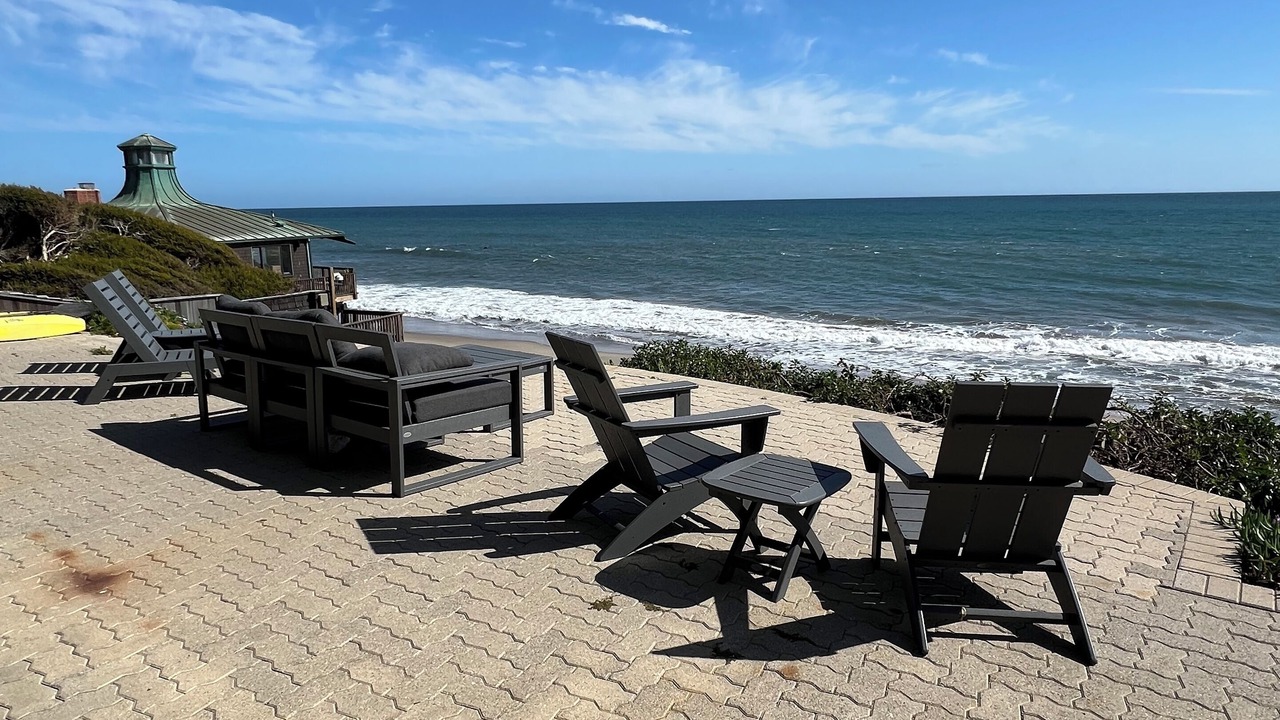 Photo of Patio Balcony in Western Malibu