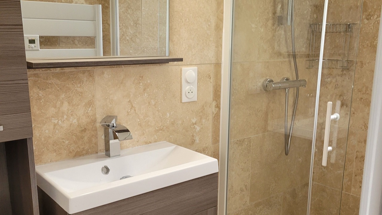 Photo of Bathroom in Saint-Michel-l'Observatoire