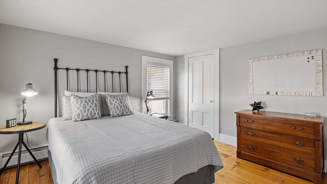 Photo of Bedroom in Exeter