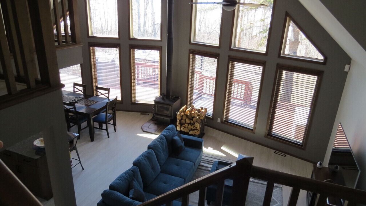 Photo of Livingroom in Beaconia