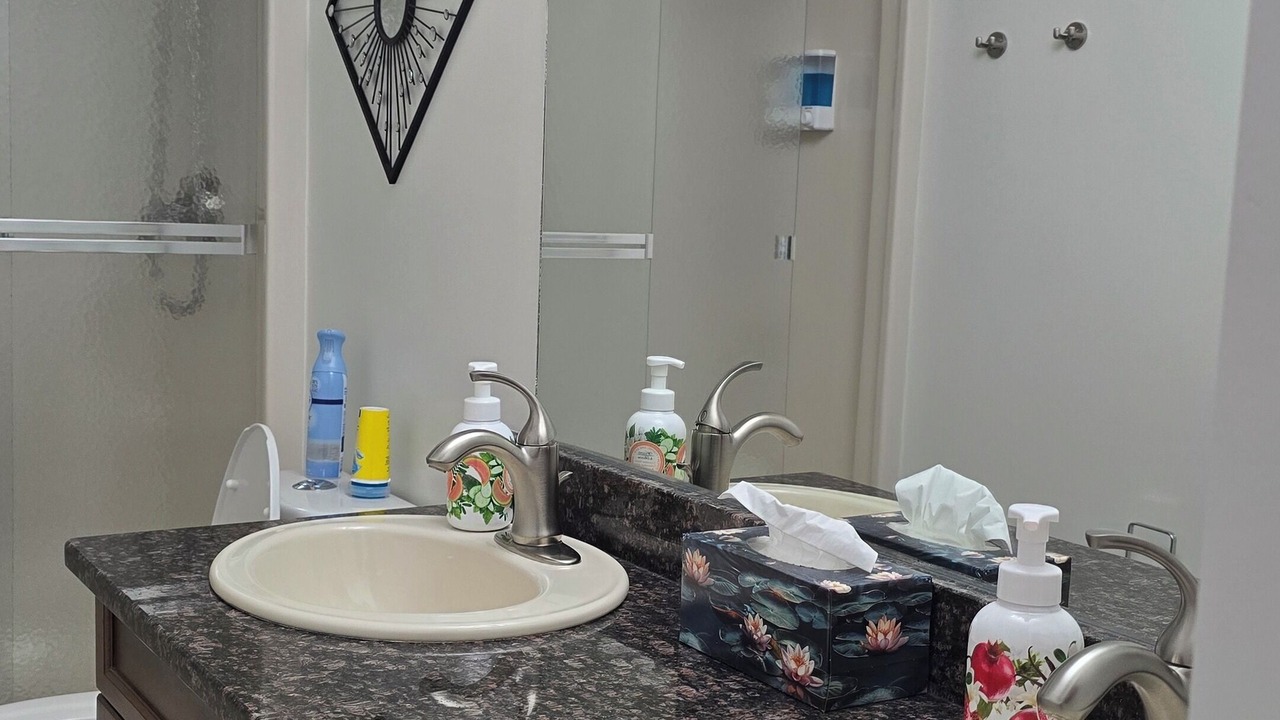 Photo of Bathroom in Beaconia