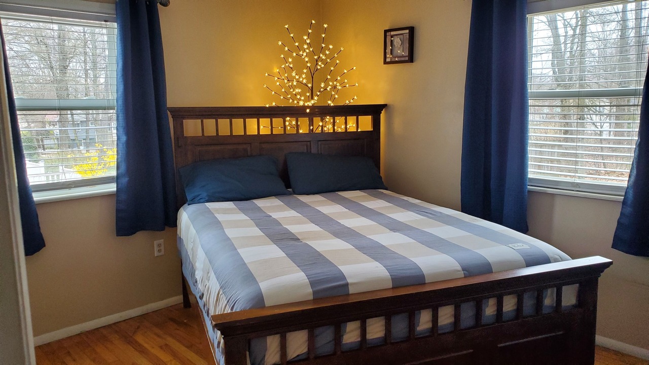 Photo of Bedroom in Geyser Crest