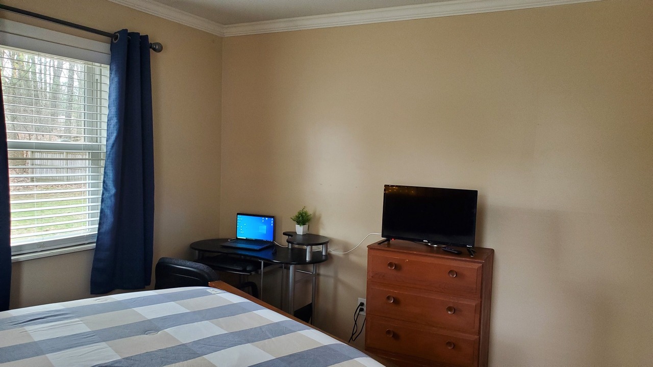 Photo of Bedroom in Geyser Crest