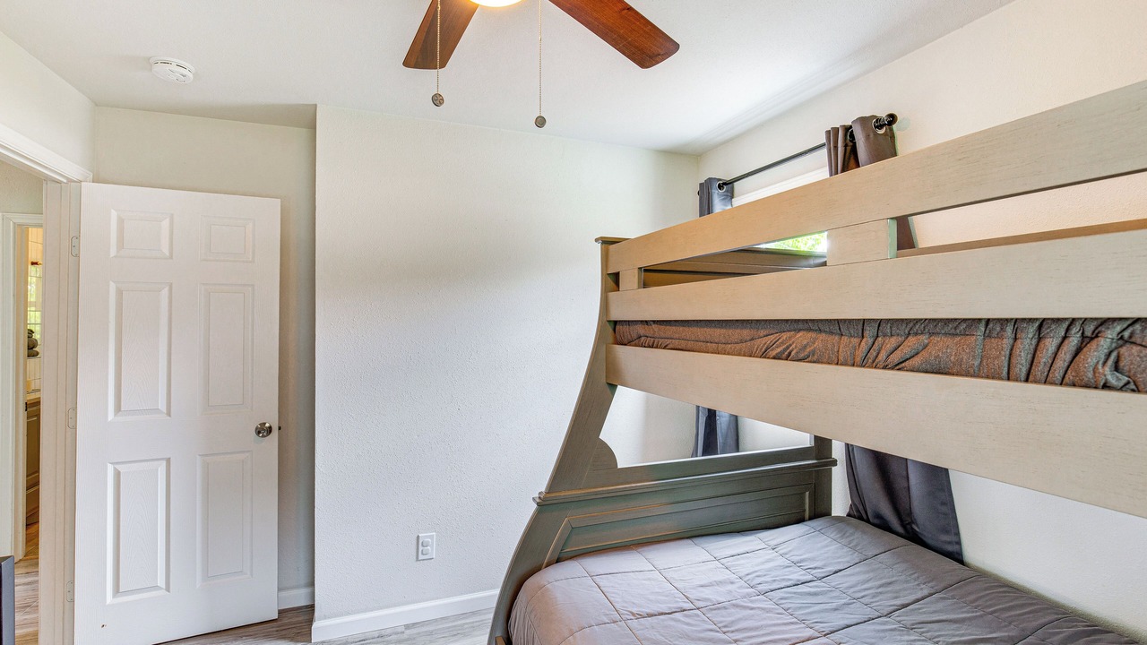 Photo of Bedroom in Dennis