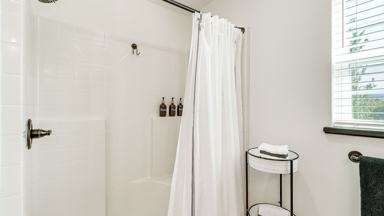 Photo of Bathroom in Jasper