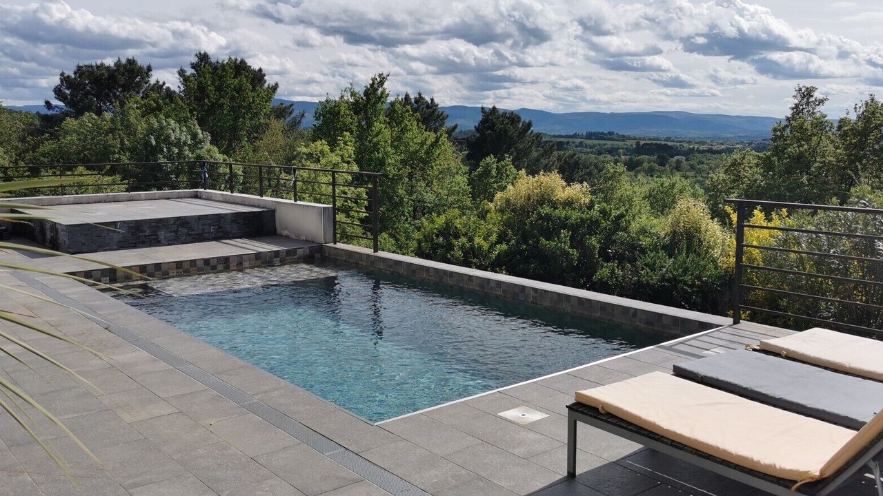 Photo of Outdoor in Burlats