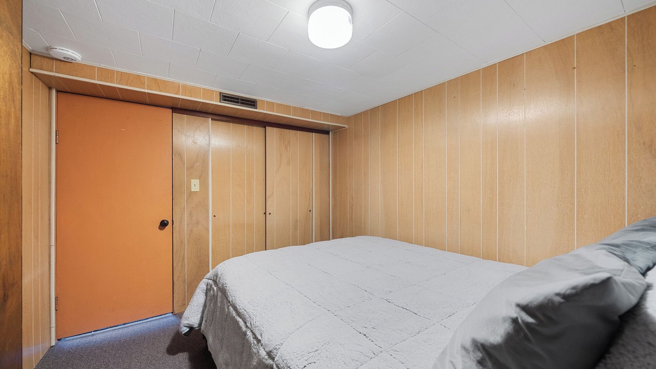 Photo of Bedroom in Netarts
