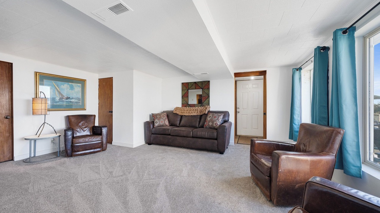 Photo of Livingroom in Netarts