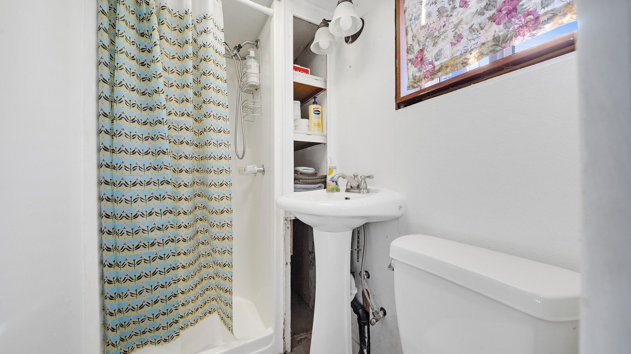 Photo of Bathroom in Netarts