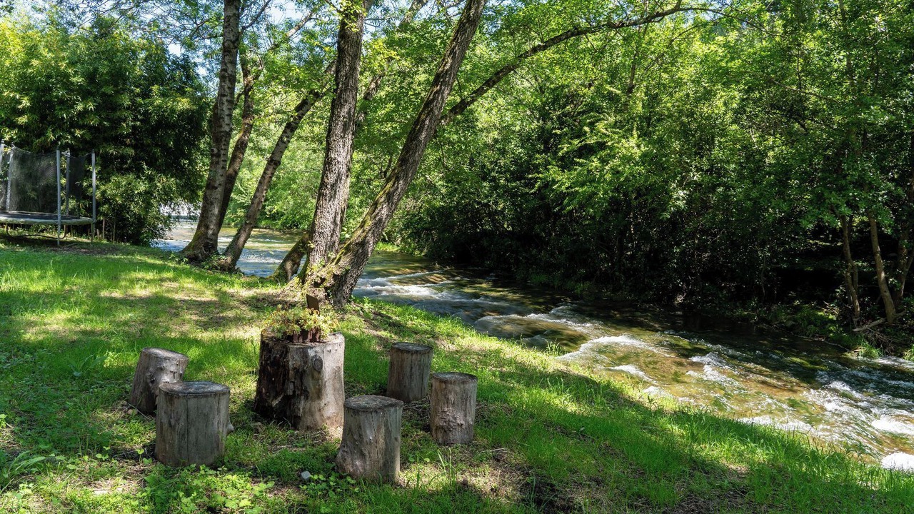 Photo of Outdoor in Alba-la-Romaine