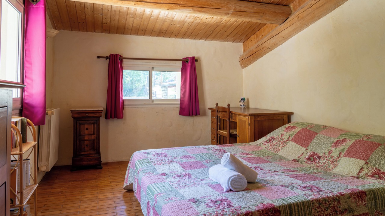 Photo of Bedroom in Alba-la-Romaine