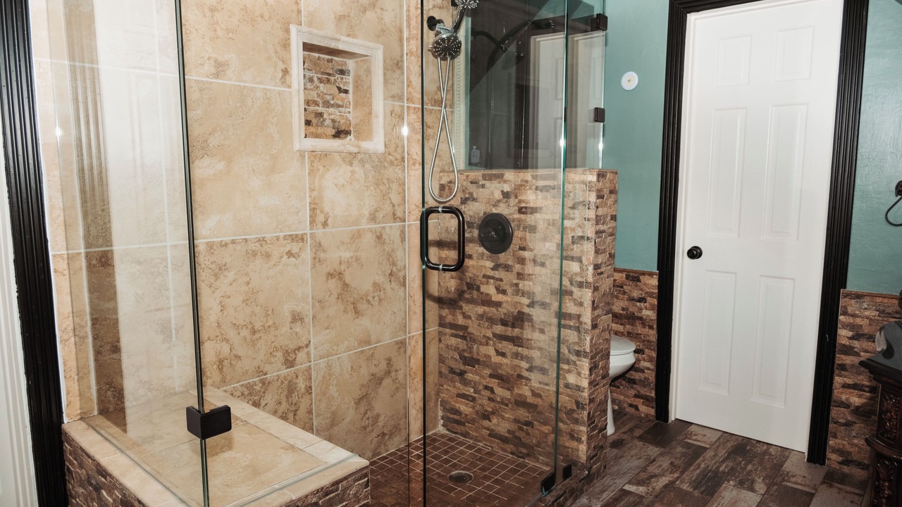 Photo of Bathroom in Gober