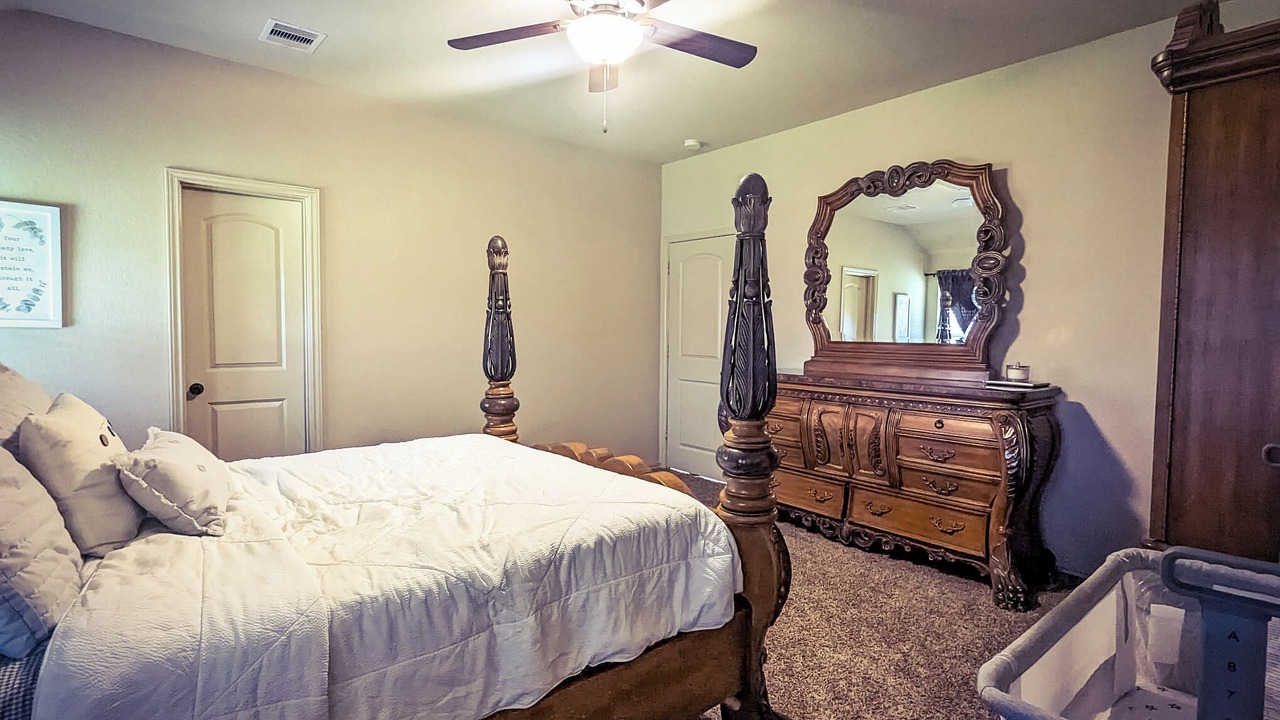 Photo of Bedroom in Channelview