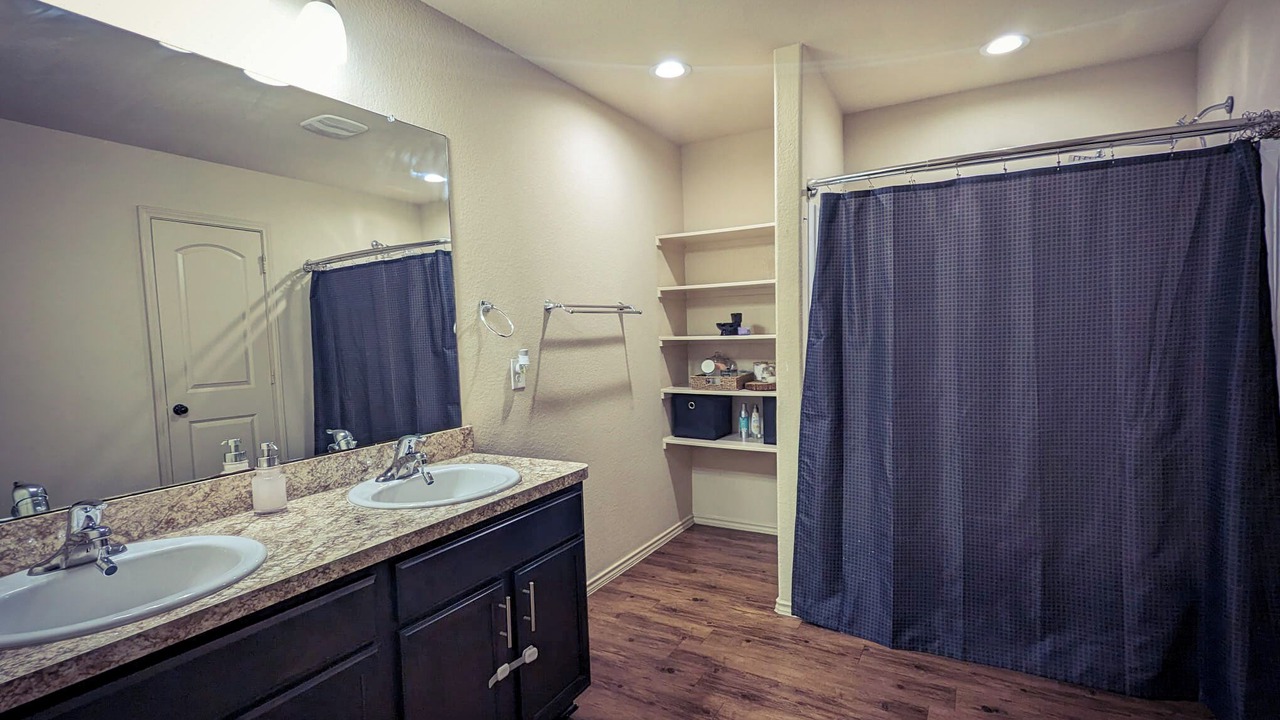 Photo of Bathroom in Channelview