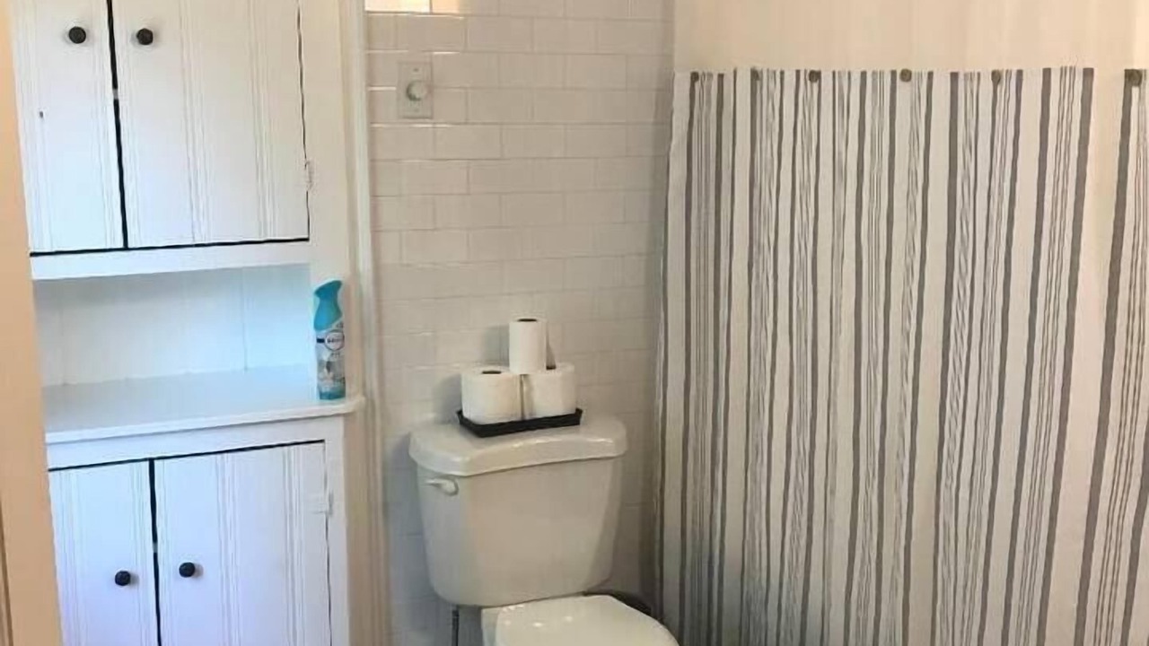 Photo of Bathroom in Tomkins Cove