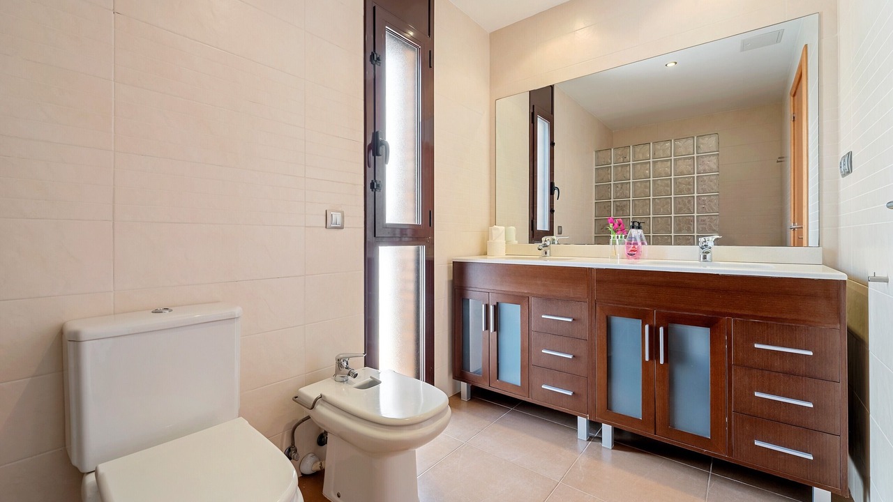 Photo of Bathroom in Roda de Bara