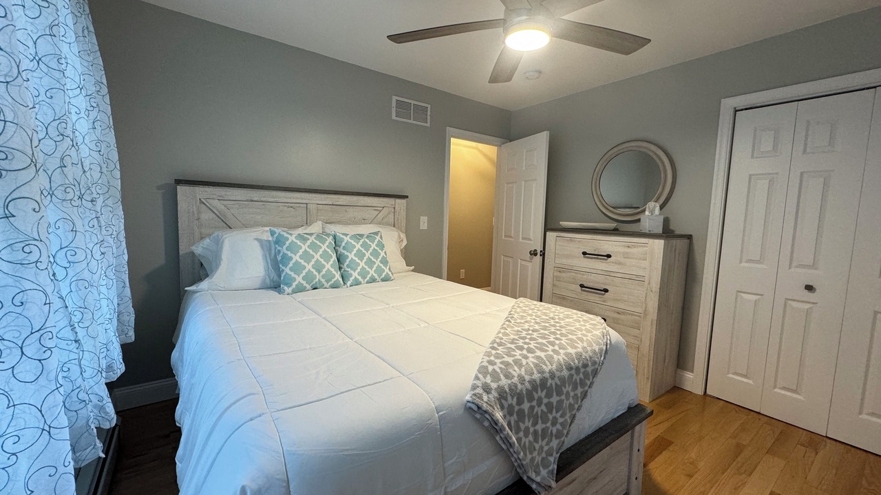 Photo of Bedroom in Rowland