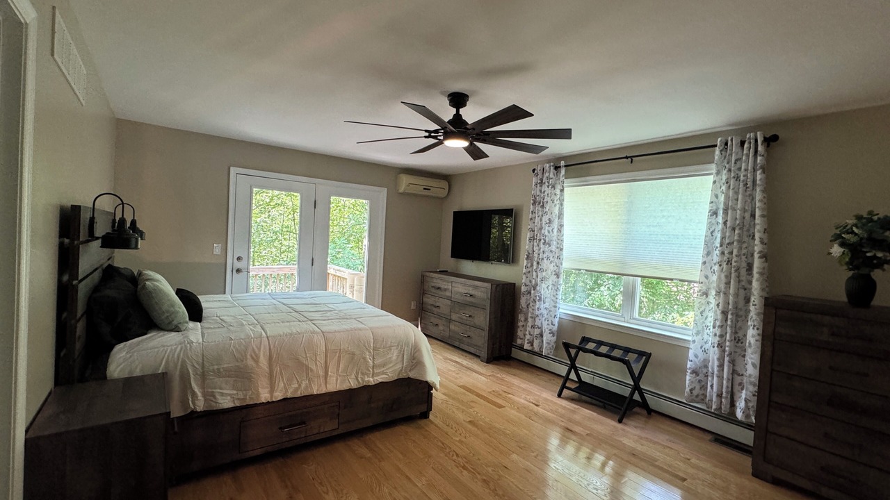 Photo of Bedroom in Rowland