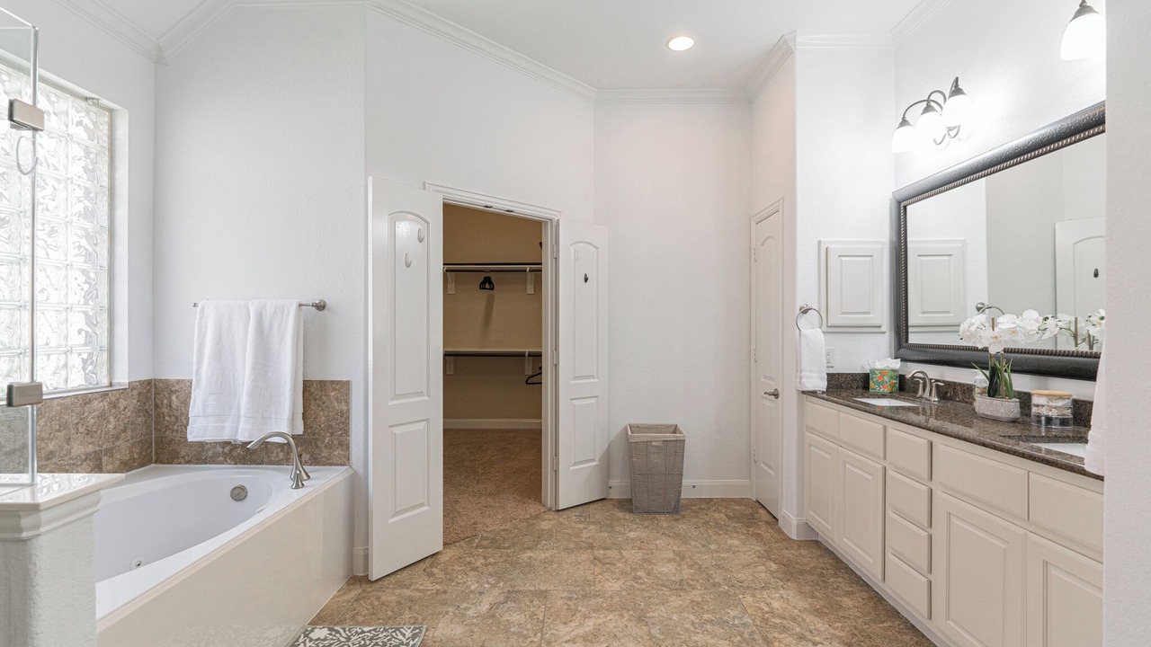 Photo of Bathroom in Sterling Ridge