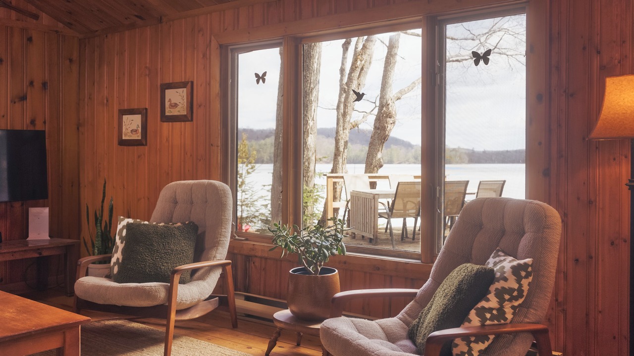 Photo of Livingroom in McMurrich/Monteith