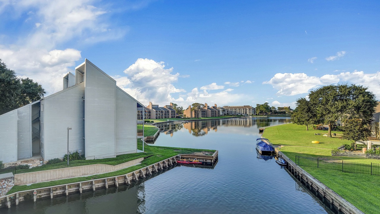 Photo of Bathroom in Walden on Lake Conroe