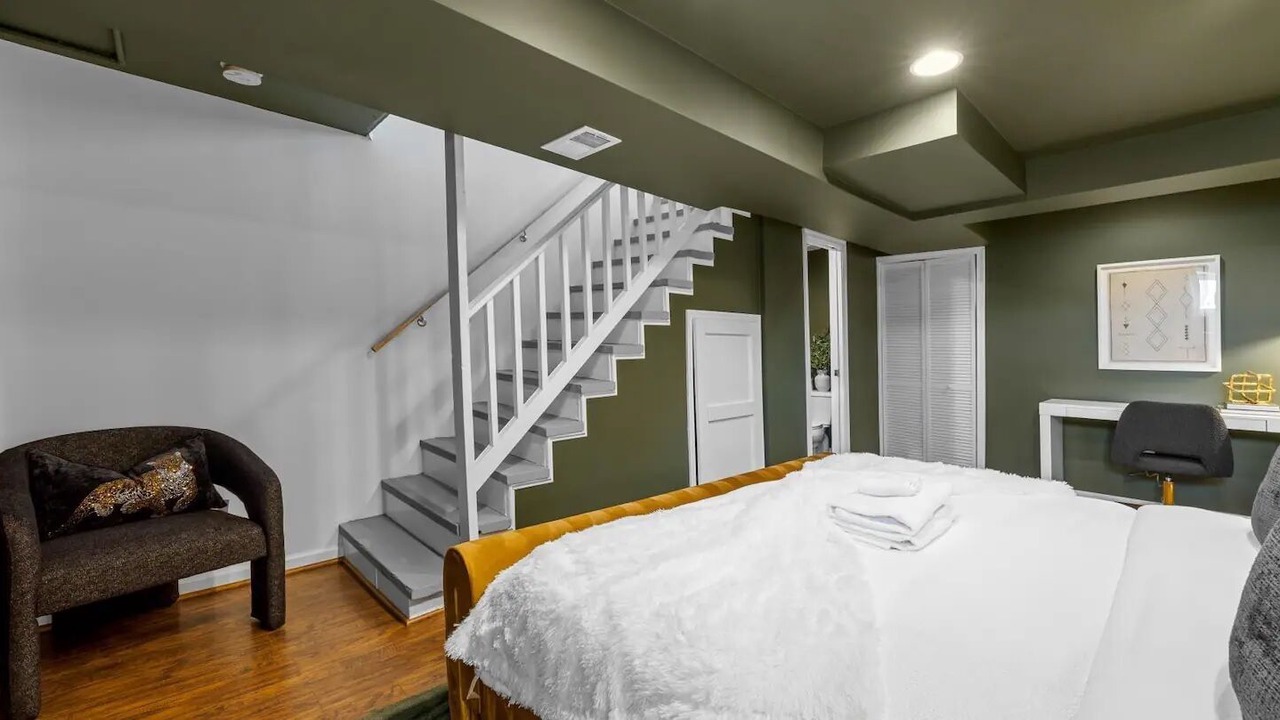 Photo of Bedroom in Del Ray
