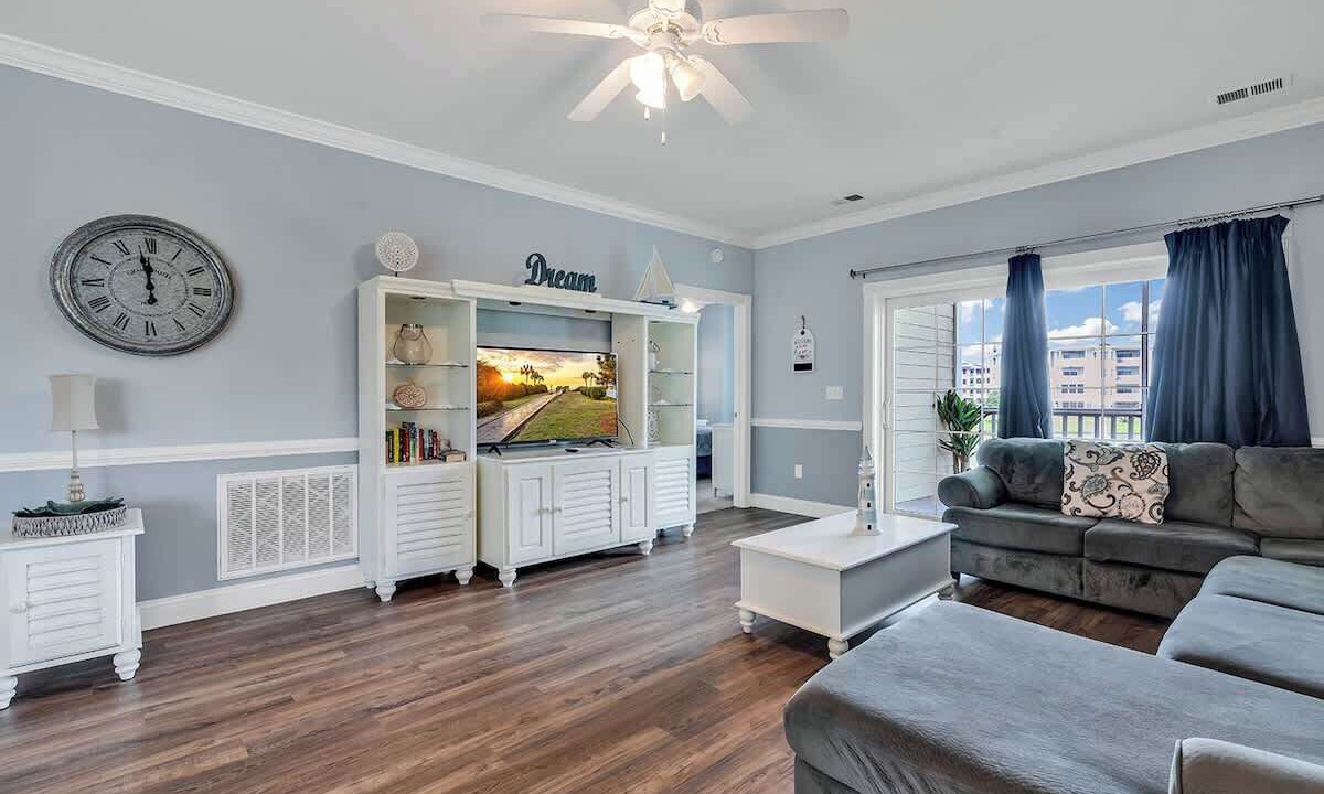 Photo of Livingroom in Central Myrtle Beach