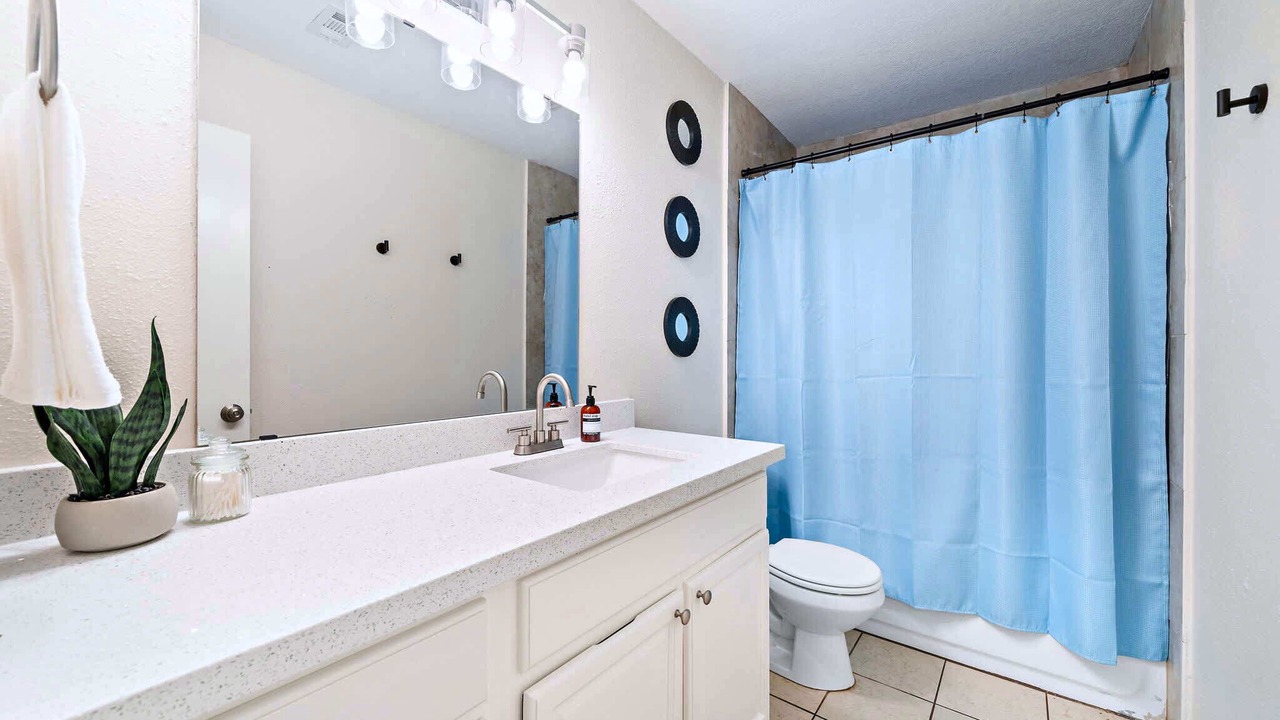 Photo of Bathroom in El Lago