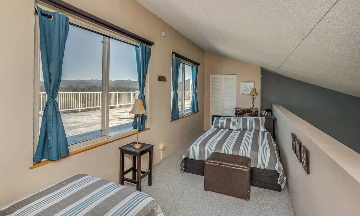 Photo of Bedroom in Gearhart
