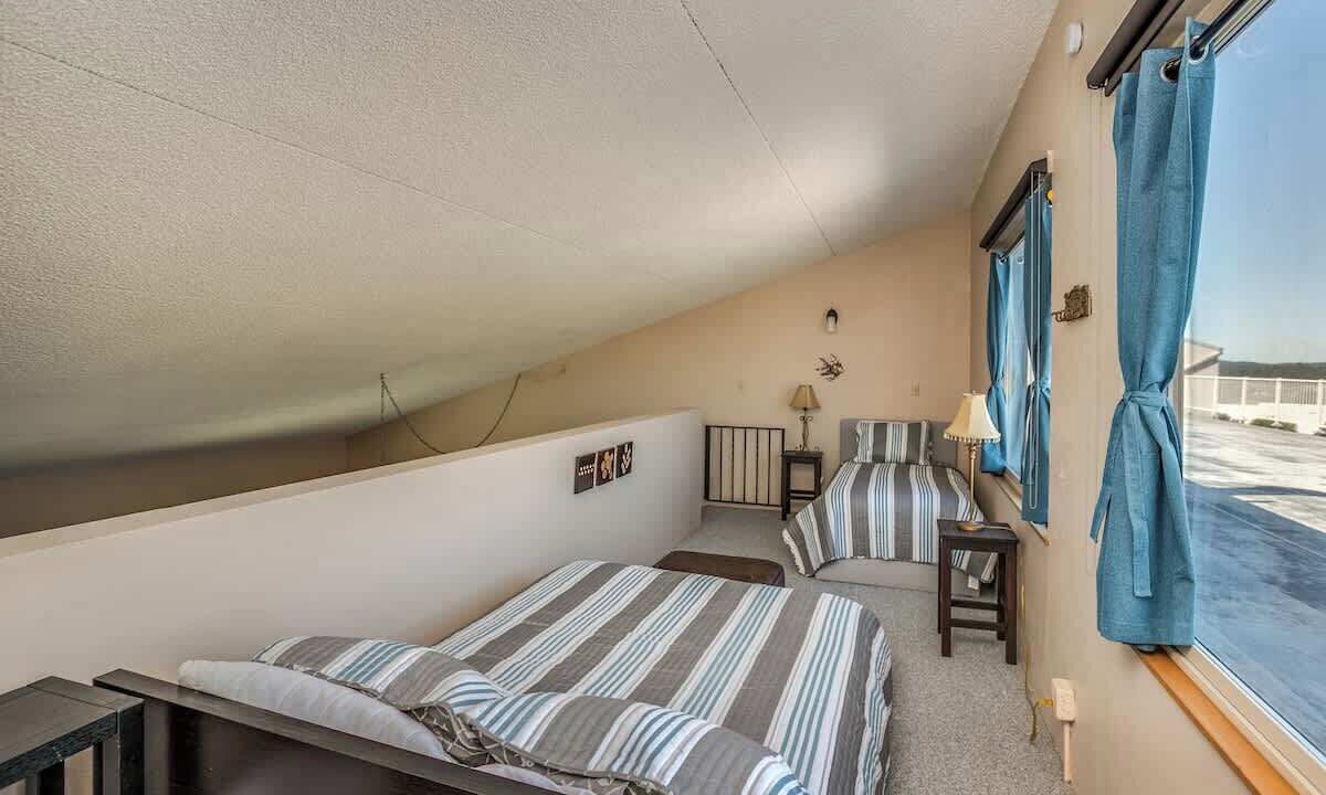 Photo of Bedroom in Gearhart
