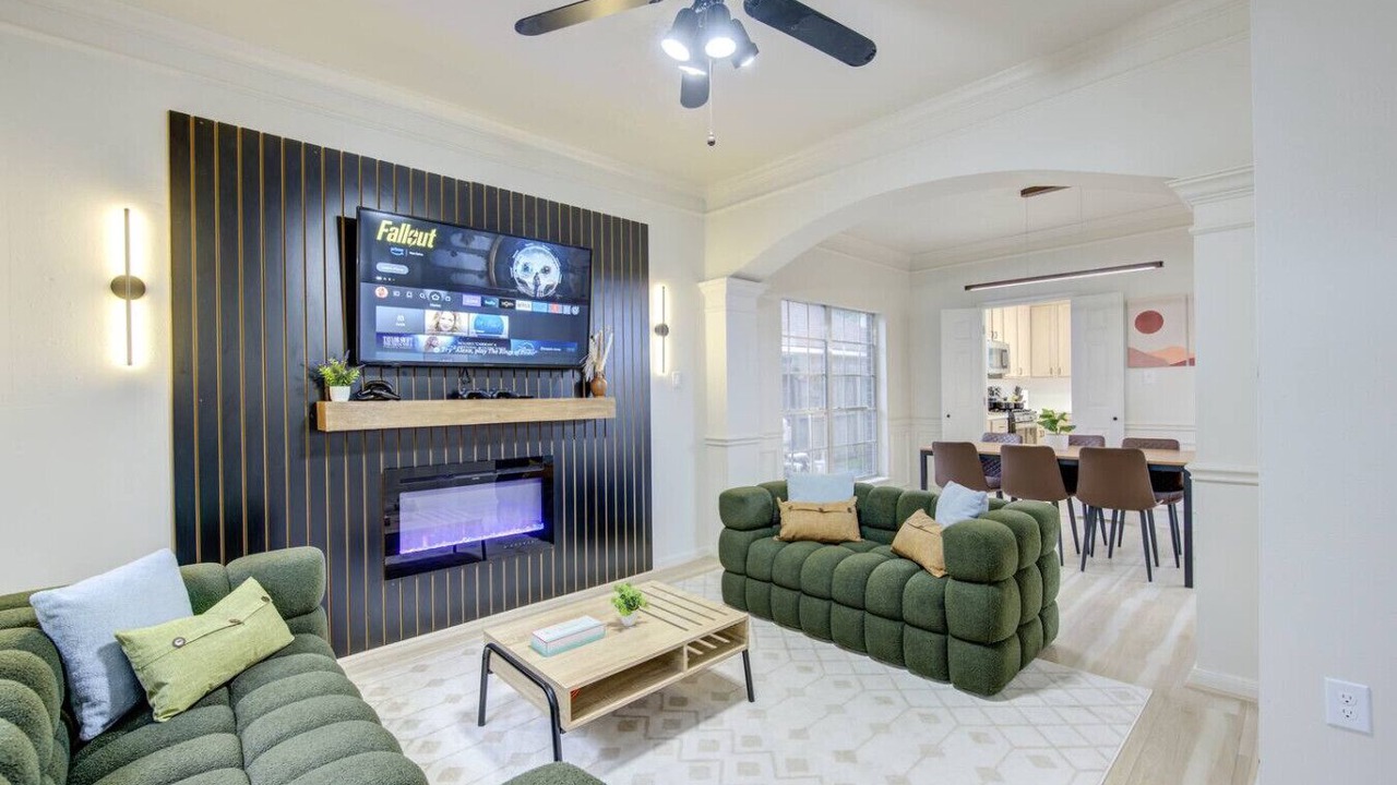 Photo of Livingroom in Katy