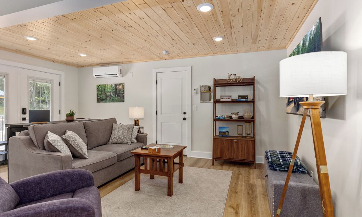 Photo of Bedroom in White Cloud