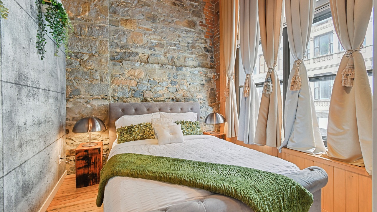 Photo of Bedroom in Old Montreal