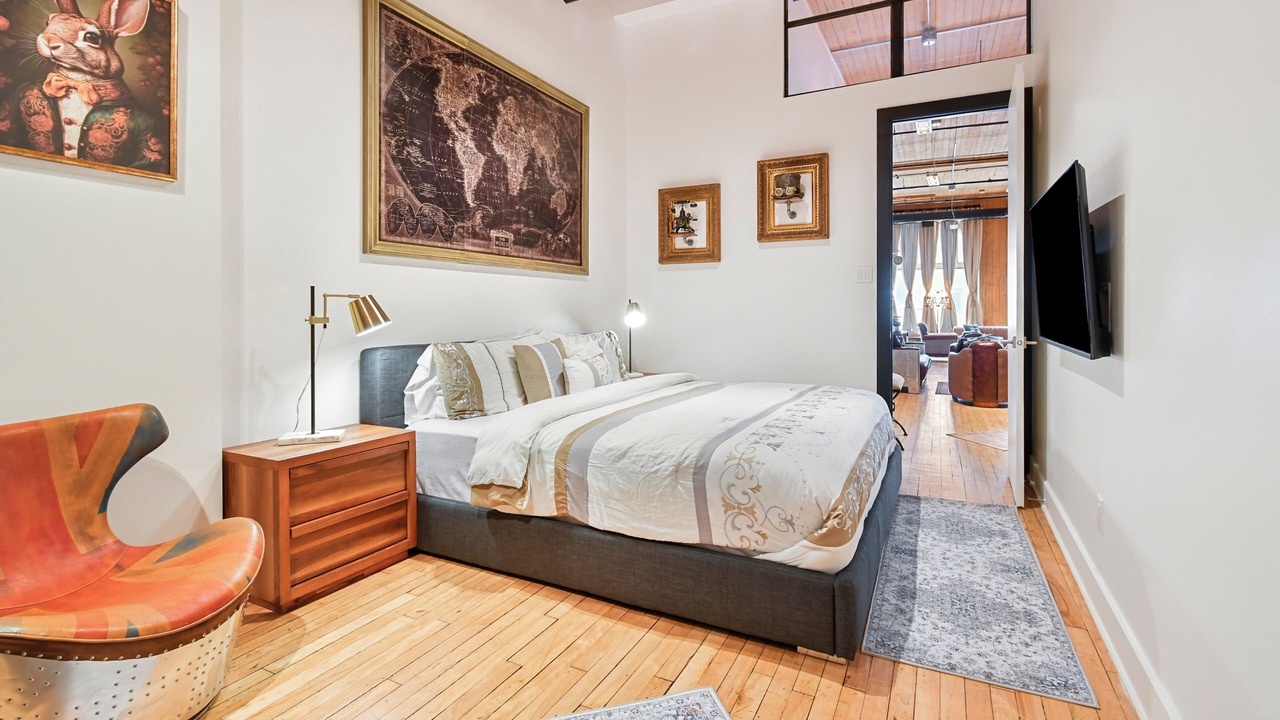 Photo of Bedroom in Old Montreal