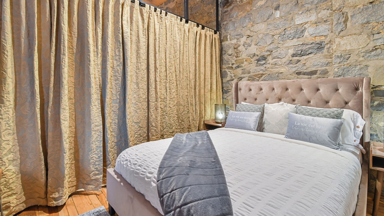 Photo of Bedroom in Old Montreal