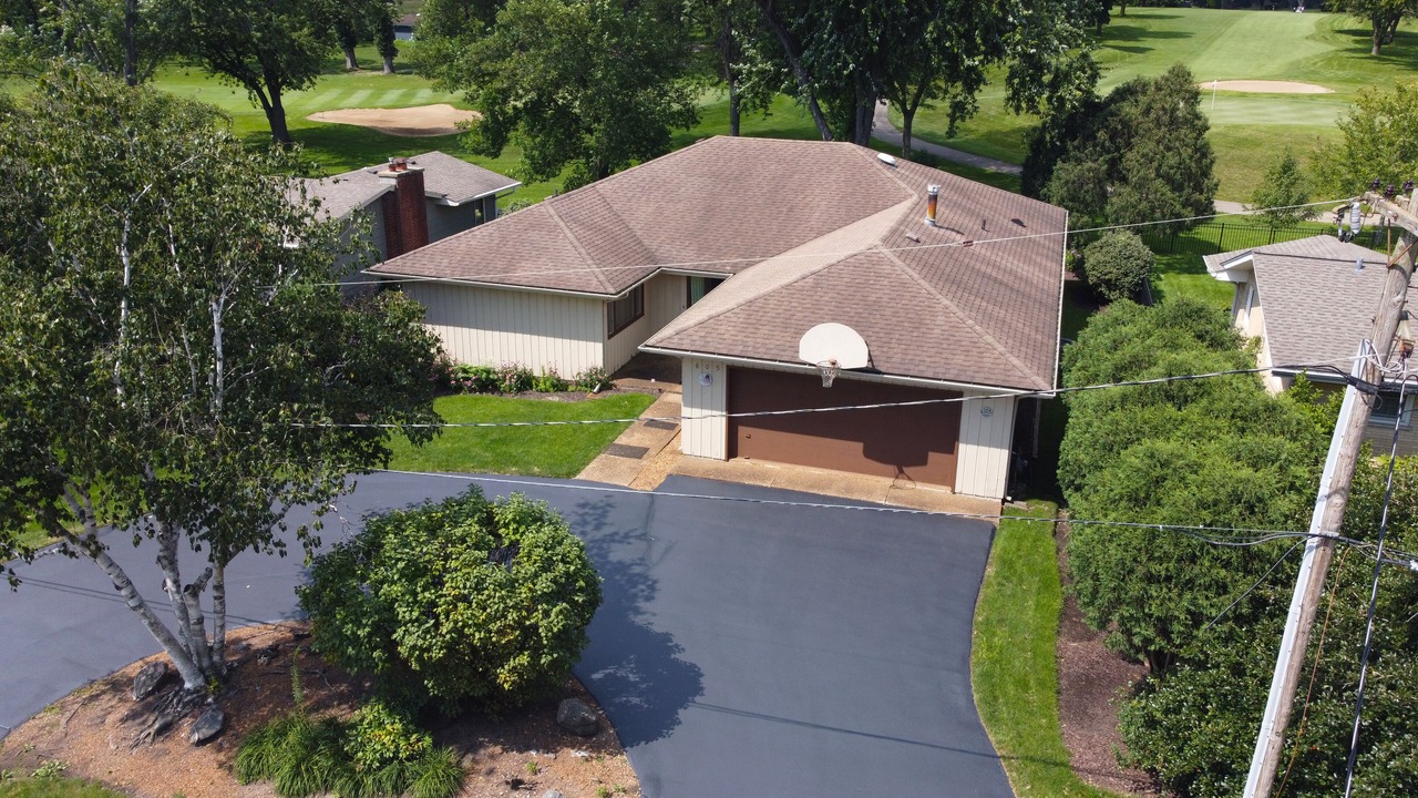 Photo of Outdoor in McHenry