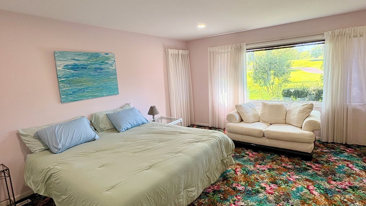 Photo of Bedroom in McHenry