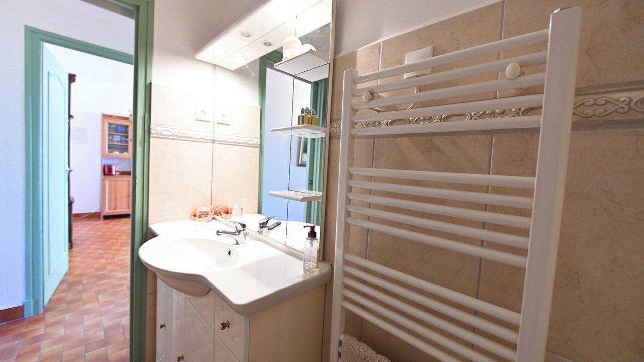 Photo of Bathroom in Port-Vendres
