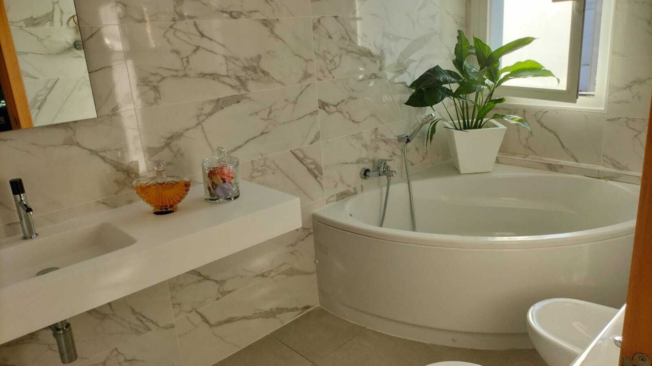 Photo of Bathroom in Miramar