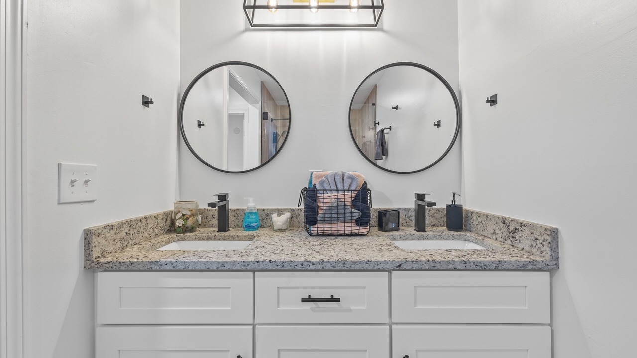 Photo of Bathroom in Stone Mountain