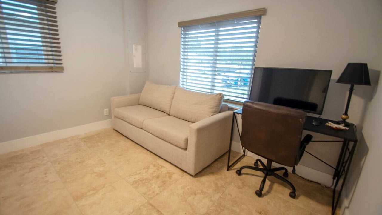 Photo of Livingroom in Fort Myers