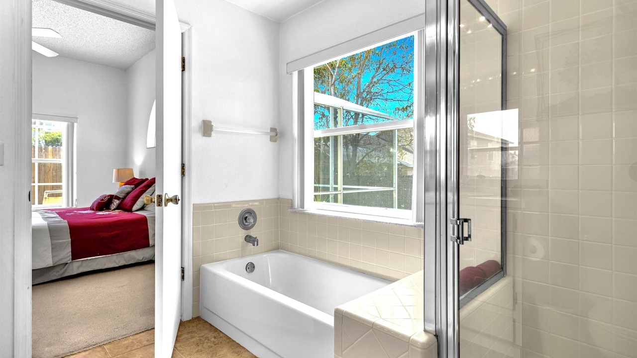 Photo of Bathroom in Lindfields